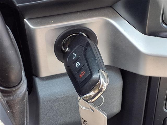Photo of 2023 Oxford White Ford F-250