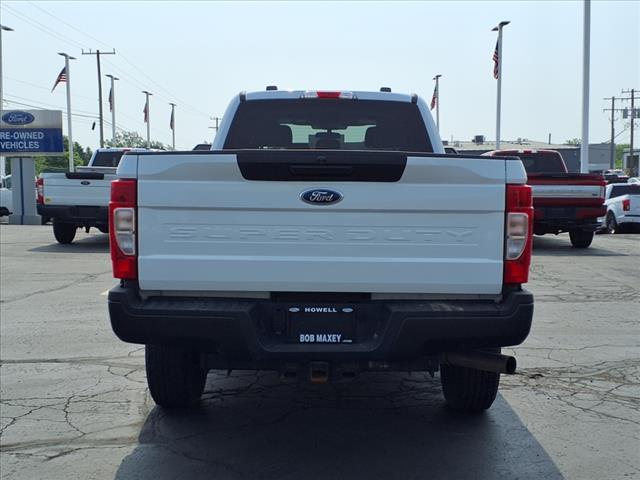 Photo of 2022 Oxford White Ford F-350