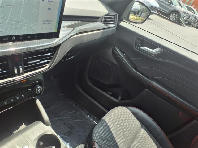 Photo of 2023 Agate Black Metallic Ford Escape
