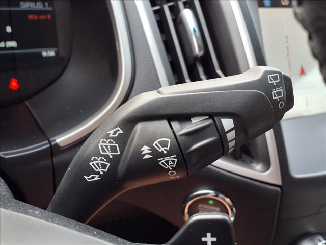 Photo of 2019 Gray Ford Edge