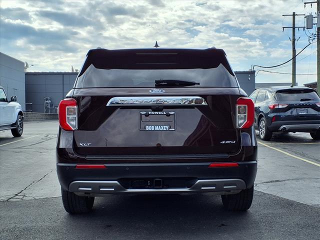 Photo of 2023 Jewel Red Metallic Tinted Clearcoat Ford Explorer