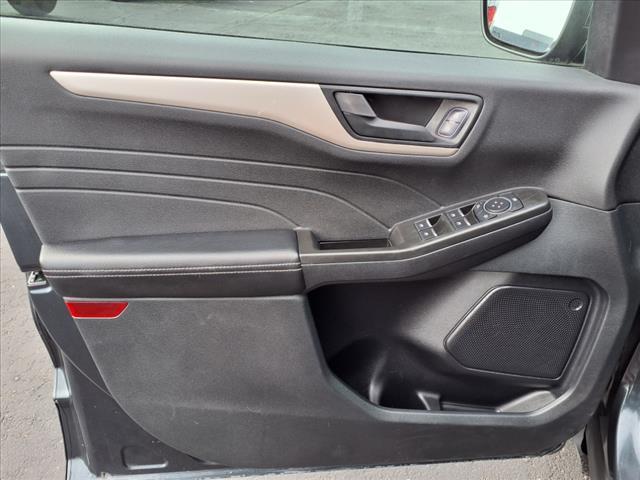 Photo of 2022 Stone Blue Metallic Ford Escape