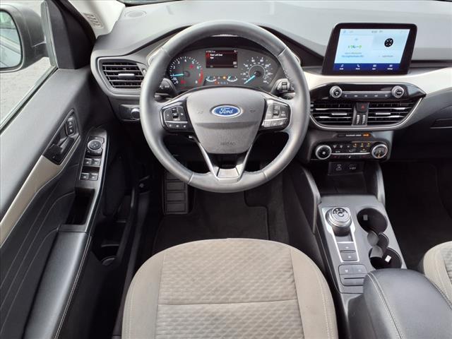 Photo of 2022 Stone Blue Metallic Ford Escape