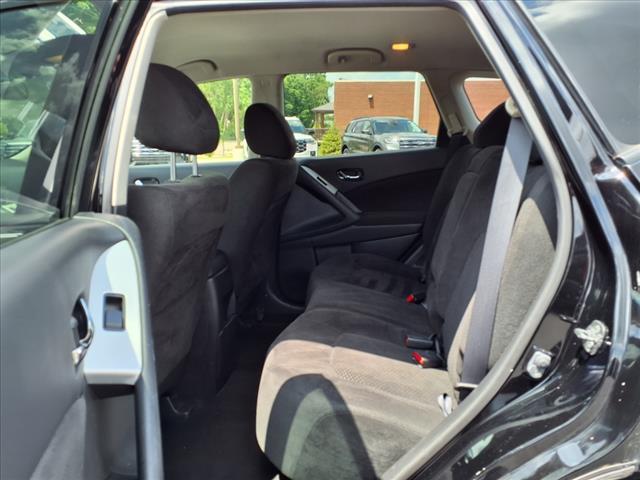 Photo of 2014 Super Black Nissan Murano
