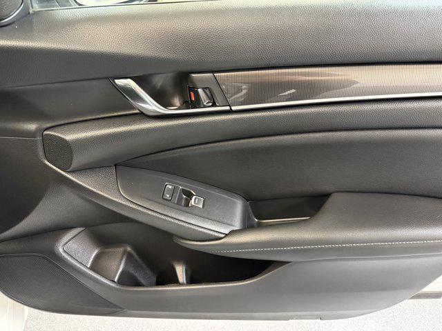 Photo of 2022 Platinum White Pearl Honda Accord