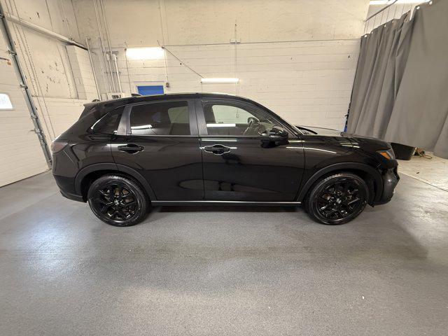 Photo of 2023 Crystal Black Pearl Honda HR-V