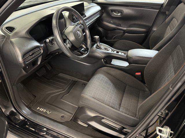 Photo of 2023 Crystal Black Pearl Honda HR-V