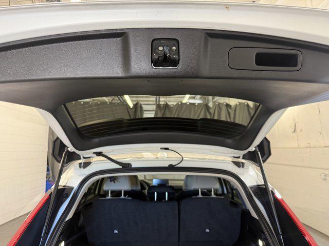 Photo of 2023 Platinum White Pearl Honda CR-V