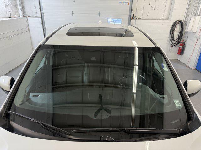 Photo of 2022 Platinum White Pearl Honda Ridgeline