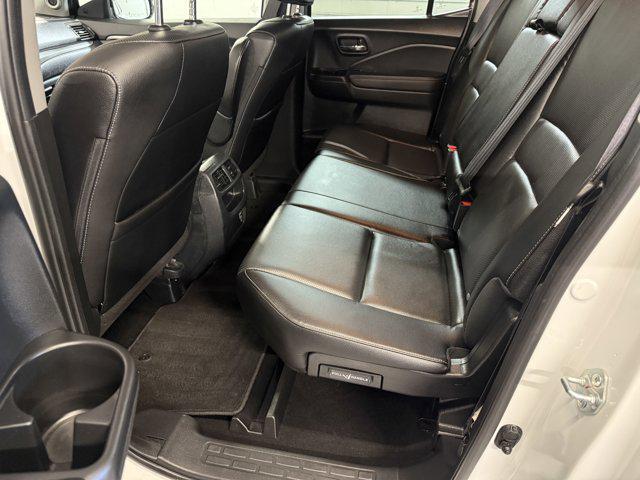 Photo of 2022 Platinum White Pearl Honda Ridgeline