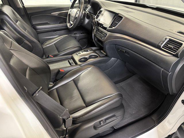 Photo of 2022 Platinum White Pearl Honda Ridgeline