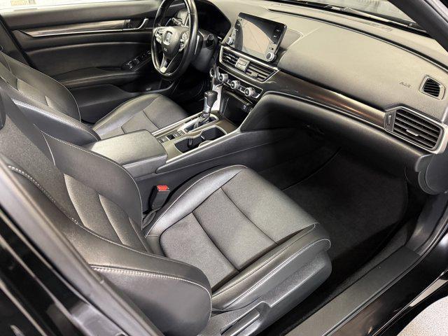 Photo of 2022 Crystal Black Pearl Honda Accord