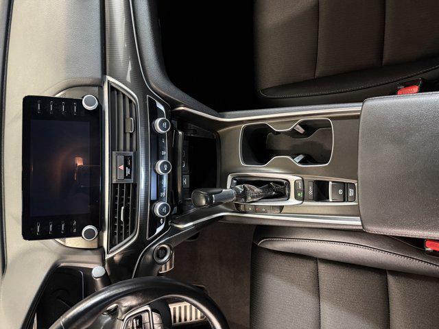 Photo of 2022 Crystal Black Pearl Honda Accord