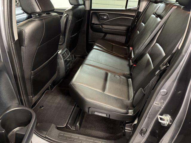 Photo of 2023 Gray Honda Ridgeline