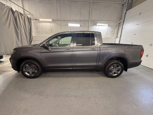 Photo of 2023 Gray Honda Ridgeline