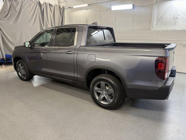Photo of 2023 Gray Honda Ridgeline