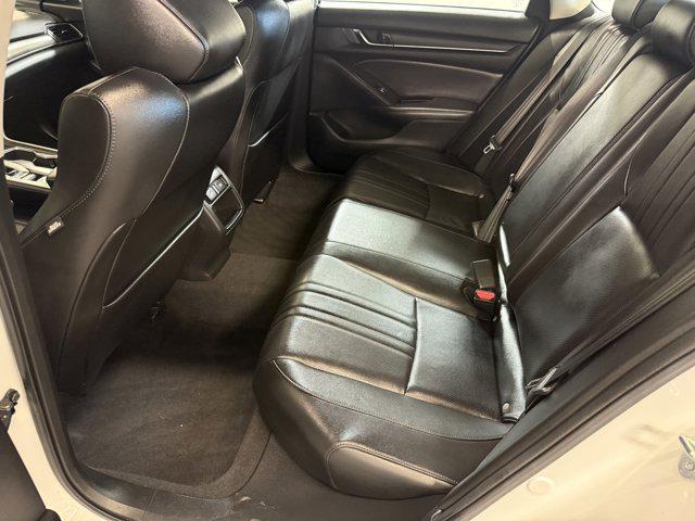 Photo of 2022 Platinum White Pearl Honda Accord