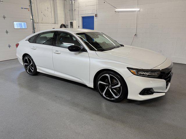 Photo of 2022 Platinum White Pearl Honda Accord