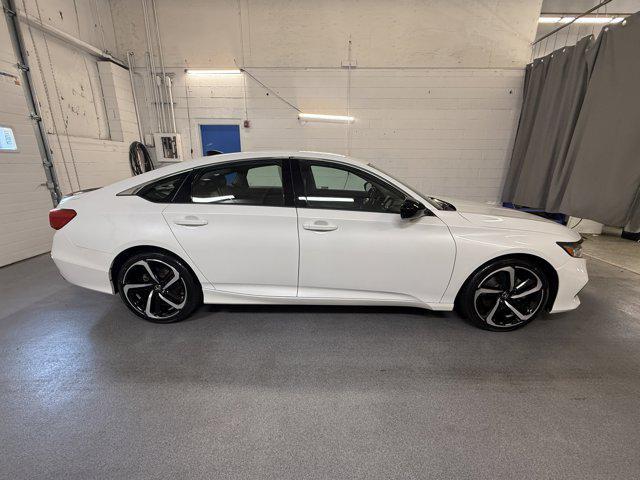 Photo of 2022 Platinum White Pearl Honda Accord