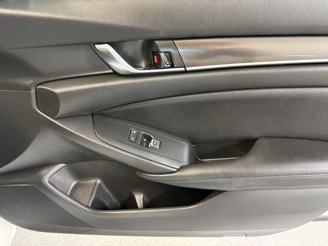 Photo of 2022 Platinum White Pearl Honda Accord