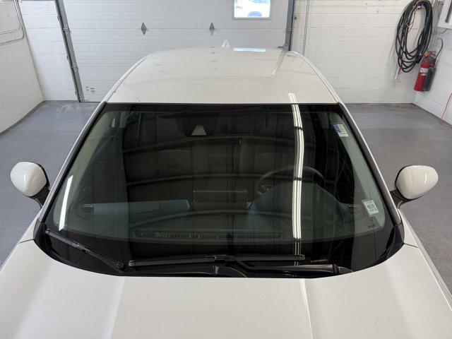 Photo of 2022 Platinum White Pearl Honda Accord