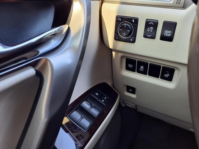 Photo of 2016 Starfire Pearl Lexus GX 460
