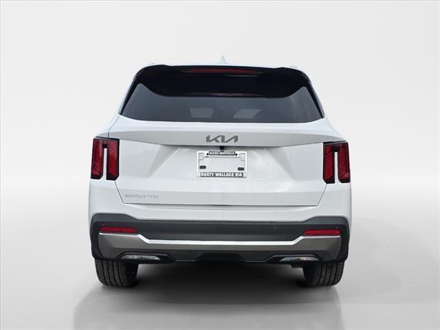 Photo of 2025 Glacial White Pearl Kia Sorento