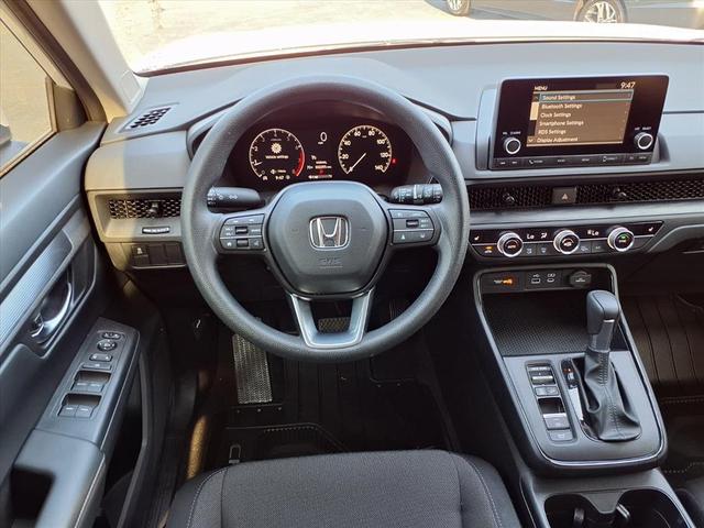 Photo of 2024 sparkle silver metallic Honda CR-V