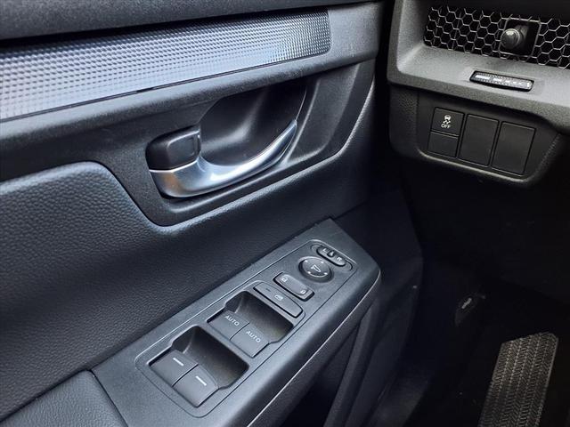 Photo of 2024 sparkle silver metallic Honda CR-V