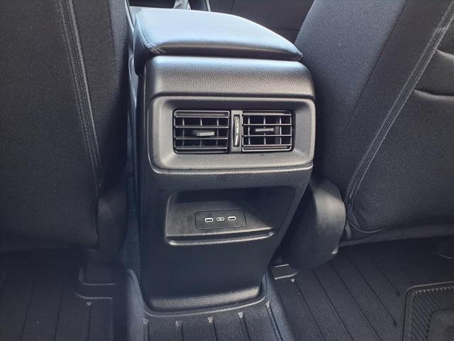 Photo of 2024 sparkle silver metallic Honda CR-V