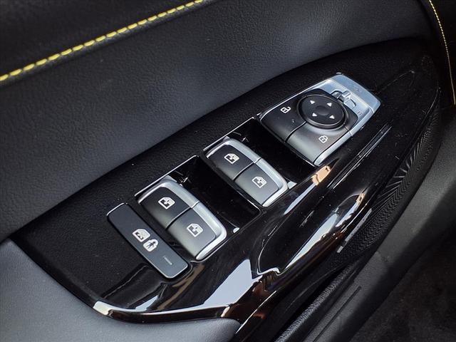 Photo of 2026 Snow White Pearl Kia K5