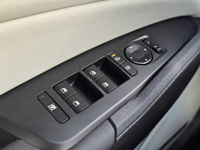 Photo of 2026 Panthera Metal Gray Kia Sportage