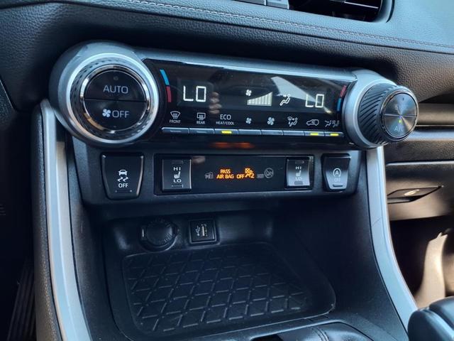 Photo of 2024 Magnetic Gray Metallic Toyota RAV4