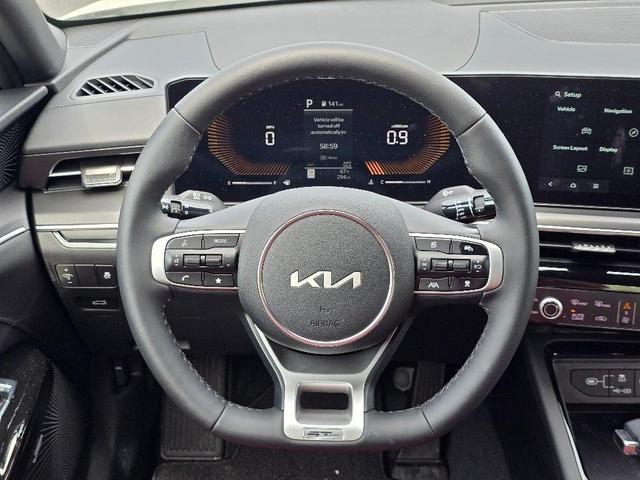 Photo of 2025 Snow White Pearl Kia K5