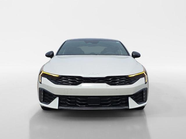 Photo of 2025 Snow White Pearl Kia K5