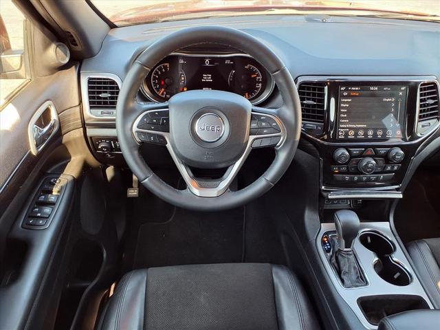 Photo of 2020 Velvet Red Pearlcoat Jeep Grand Cherokee