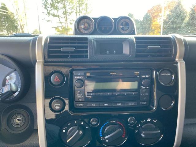 Photo of 2008 Black Toyota FJ Cruiser