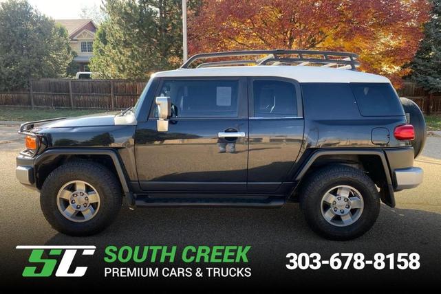Photo of 2008 Black Toyota FJ Cruiser