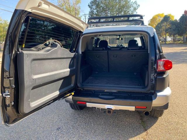 Photo of 2008 Black Toyota FJ Cruiser