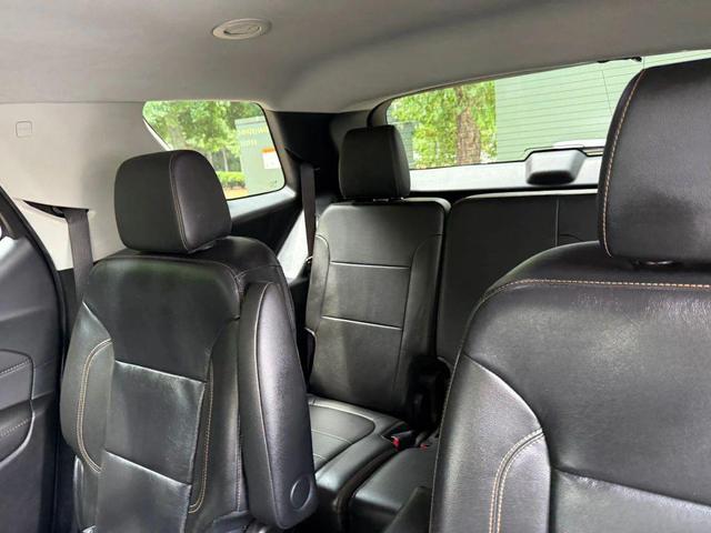Photo of 2020 Silver Ice Metallic Chevrolet Traverse