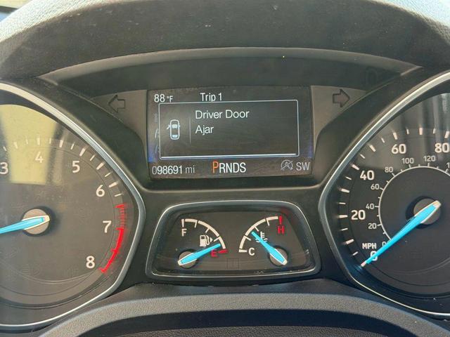 Photo of 2018 Shadow Black Ford Escape