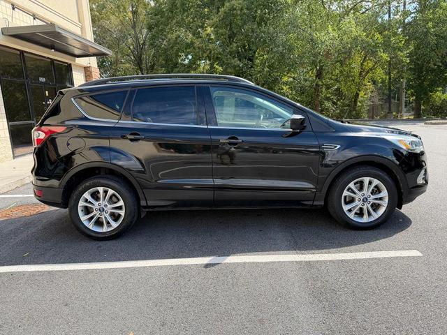 Photo of 2018 Shadow Black Ford Escape