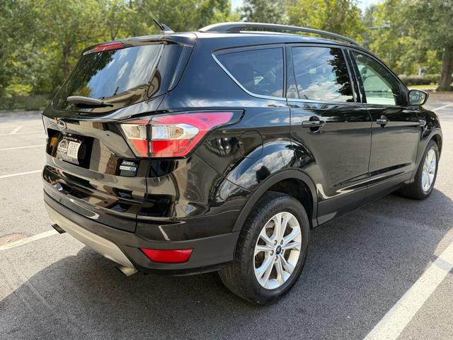 Photo of 2018 Shadow Black Ford Escape