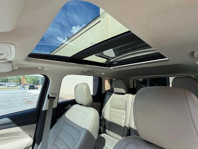 Photo of 2018 Shadow Black Ford Escape