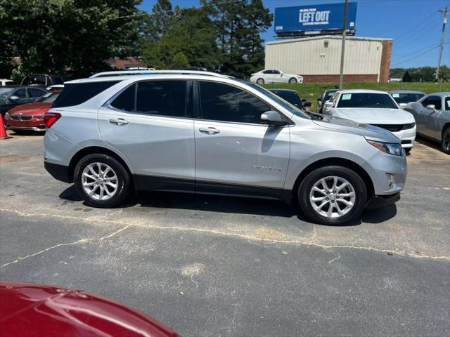 Photo of 2018 Silver Ice Metallic Chevrolet Equinox