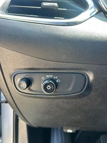 Photo of 2018 Silver Ice Metallic Chevrolet Equinox