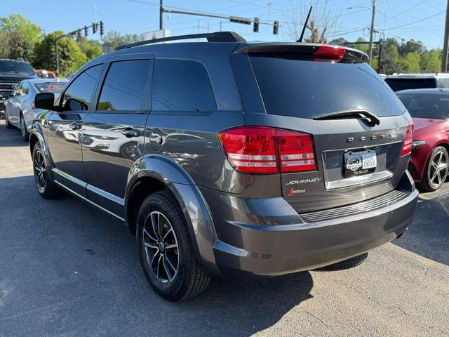 Photo of 2018 Black Dodge Journey