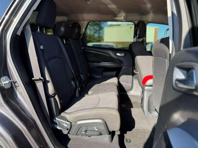 Photo of 2018 Black Dodge Journey