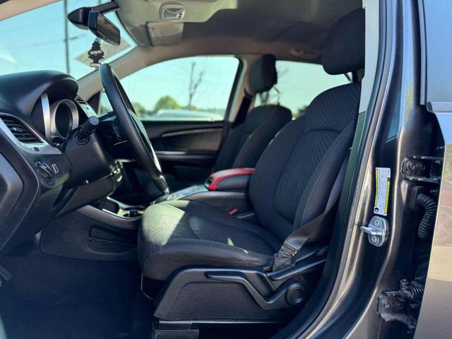 Photo of 2018 Black Dodge Journey