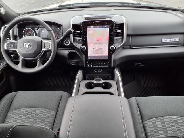 Photo of 2025 Granite Crystal Met. Clea RAM 2500